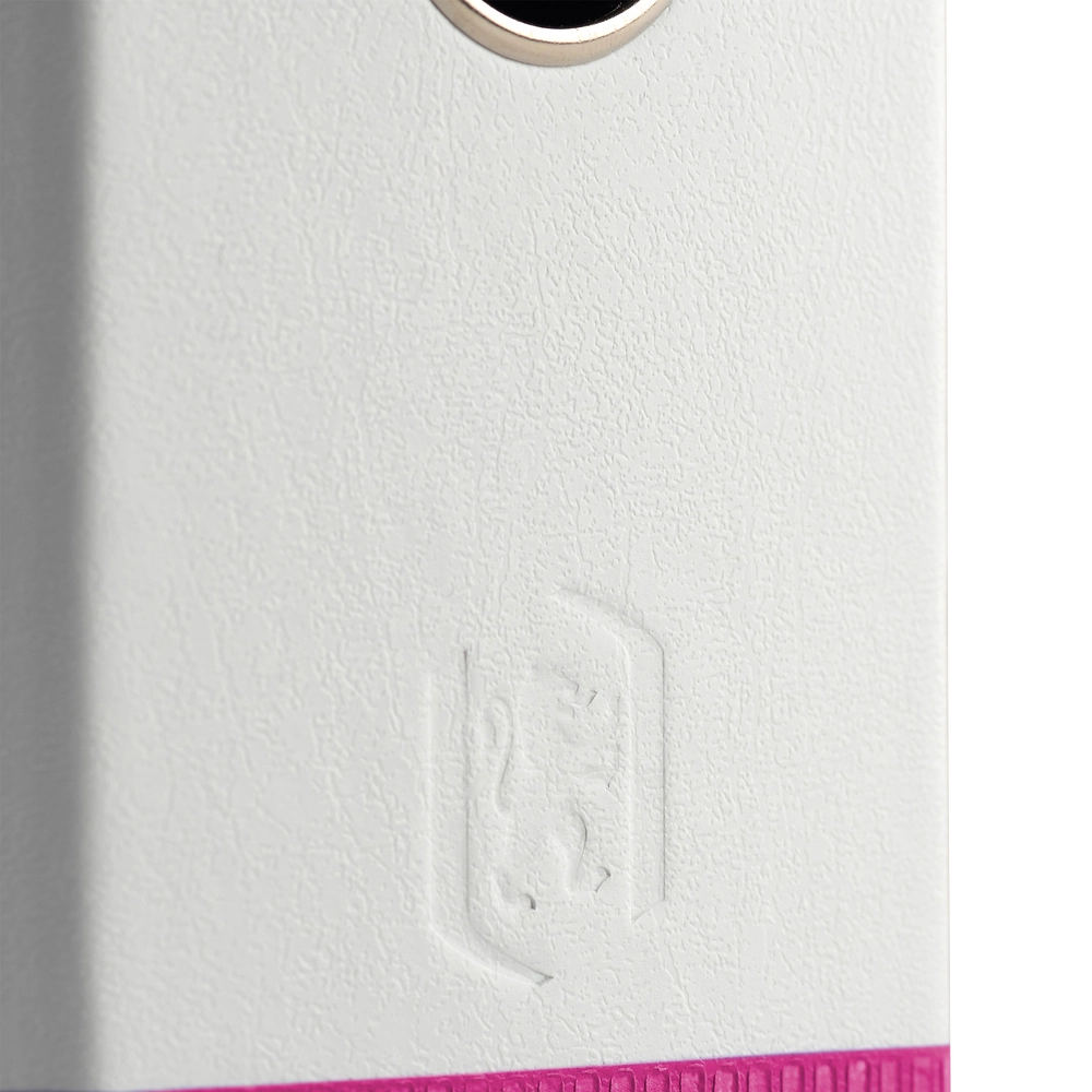 Packshot open [1502]