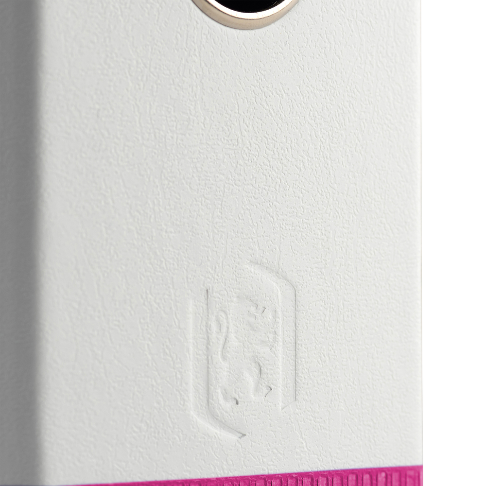 Packshot open [1503]