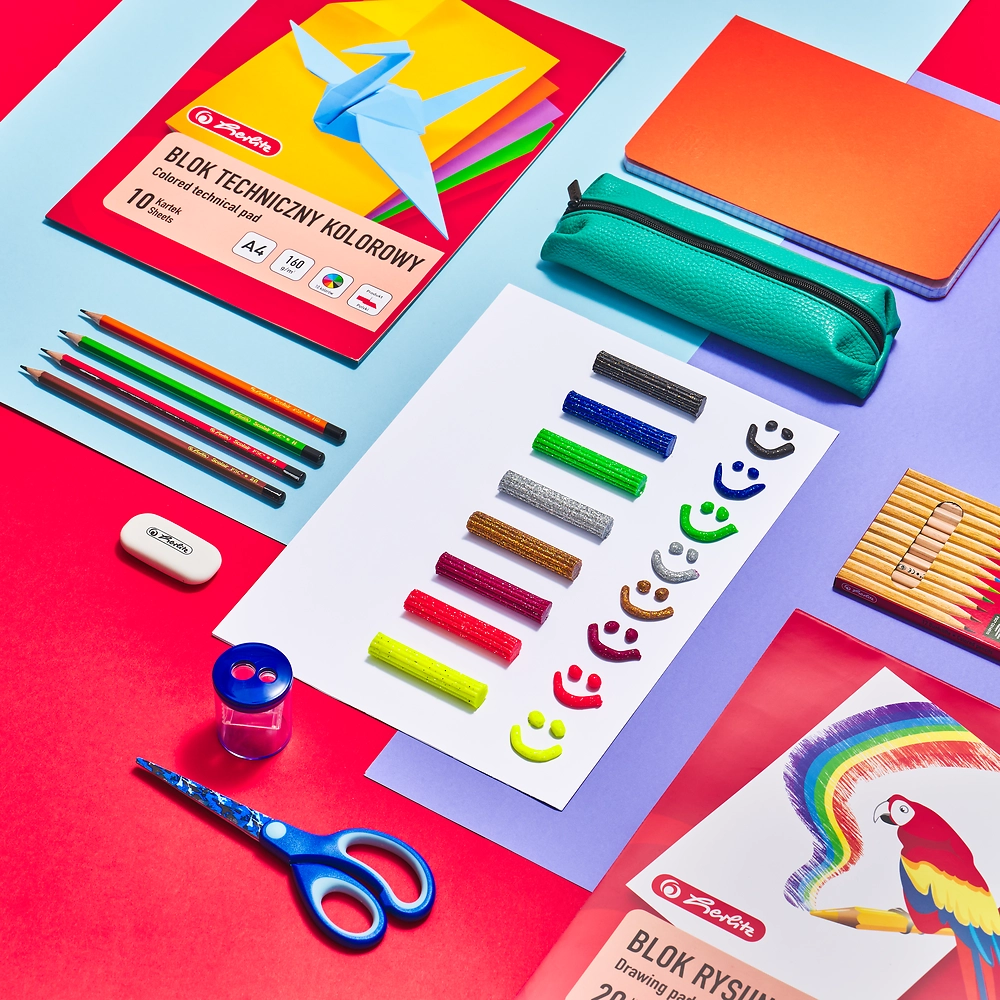 Packshot open [1502]