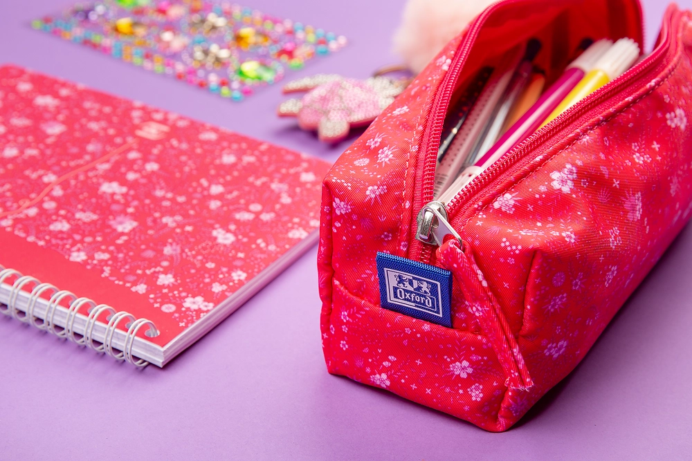 Packshot open [1505]