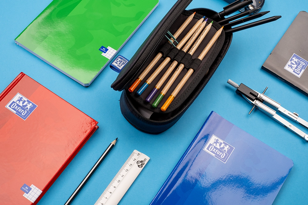 Packshot open [1503]