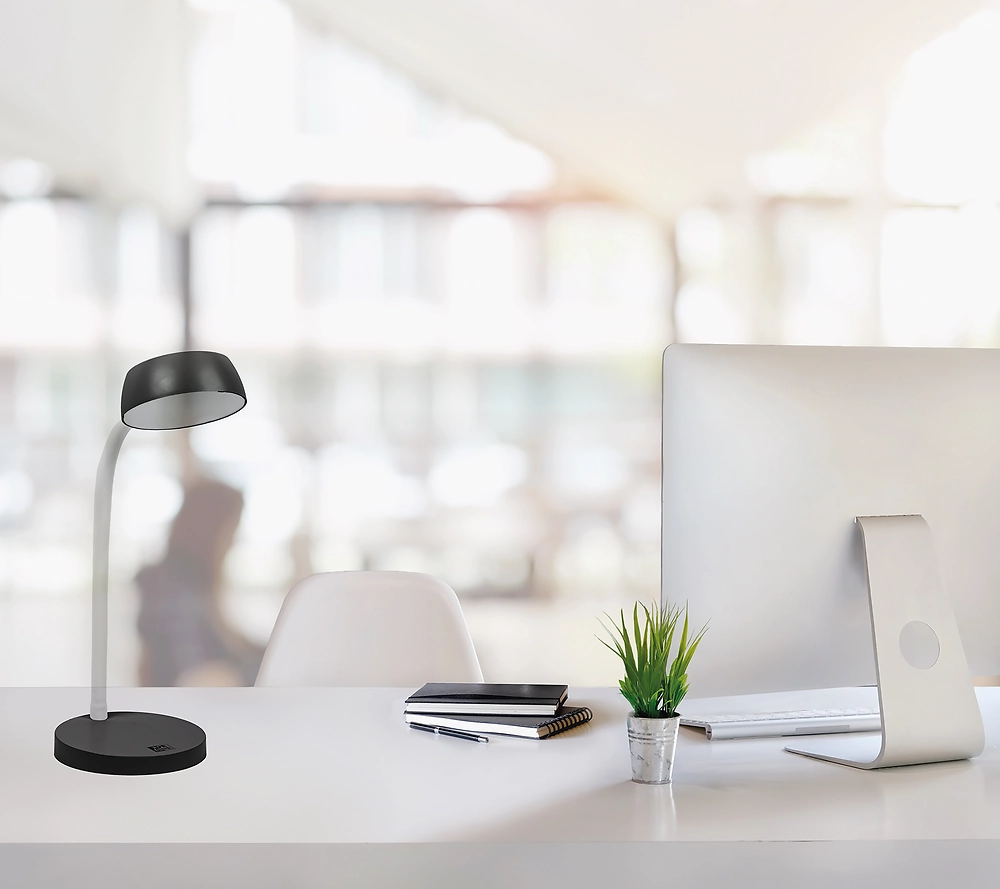 Packshot open [1502]