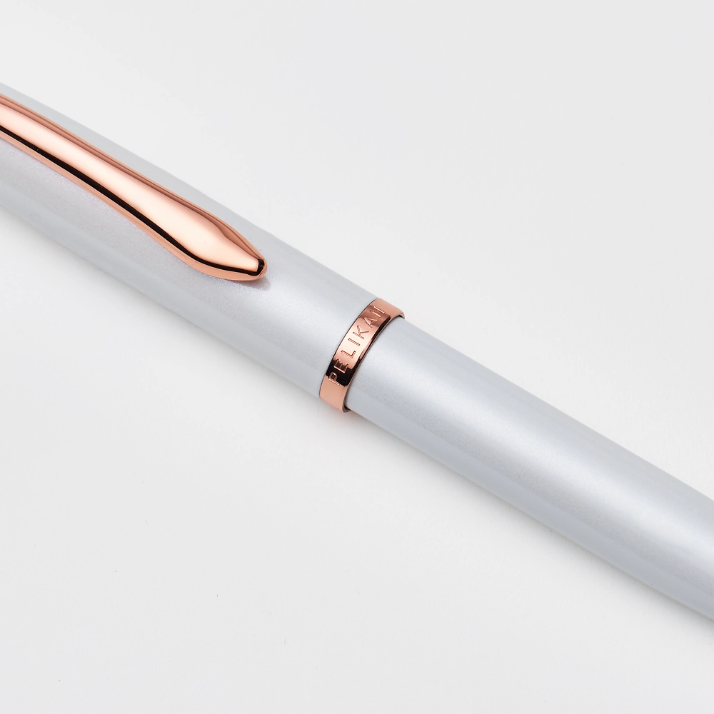 Packshot open [1502]