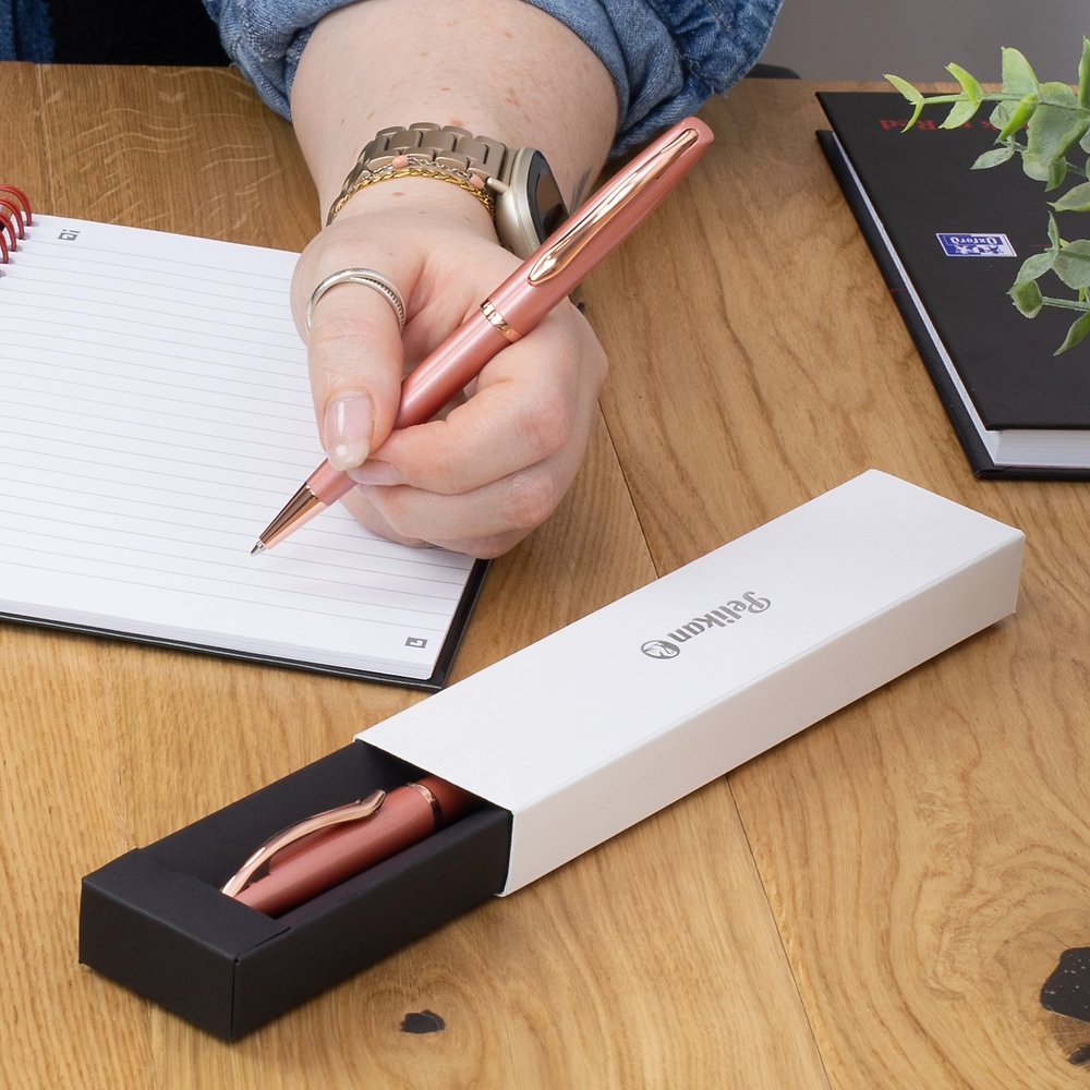 Packshot open [1504]