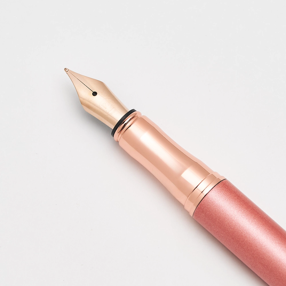 Packshot open [1502]