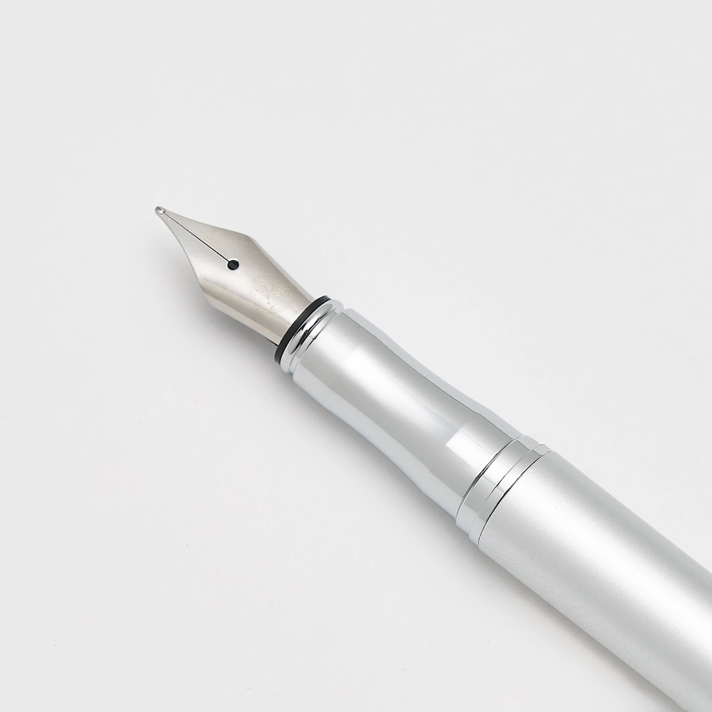 Packshot open [1502]