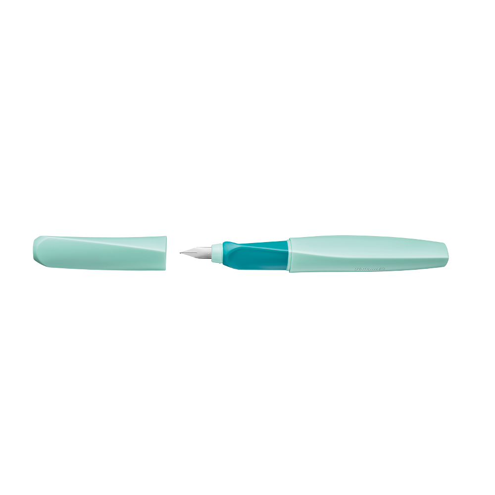 Packshot open [1507]