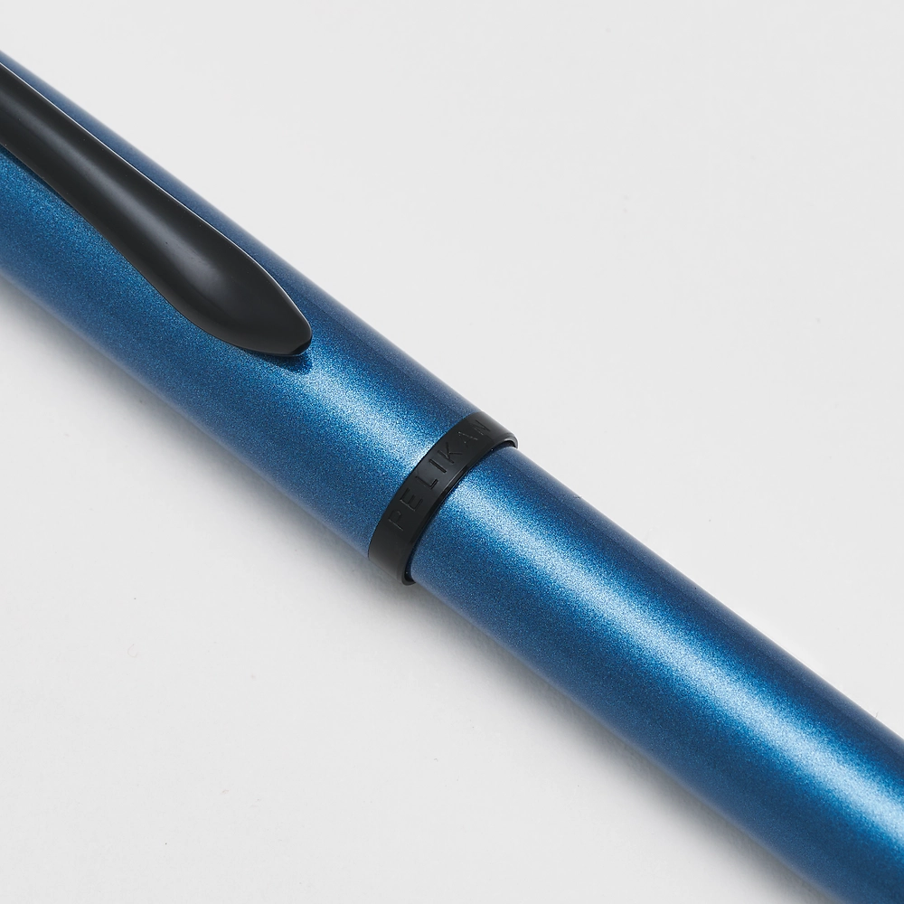 Packshot open [1504]