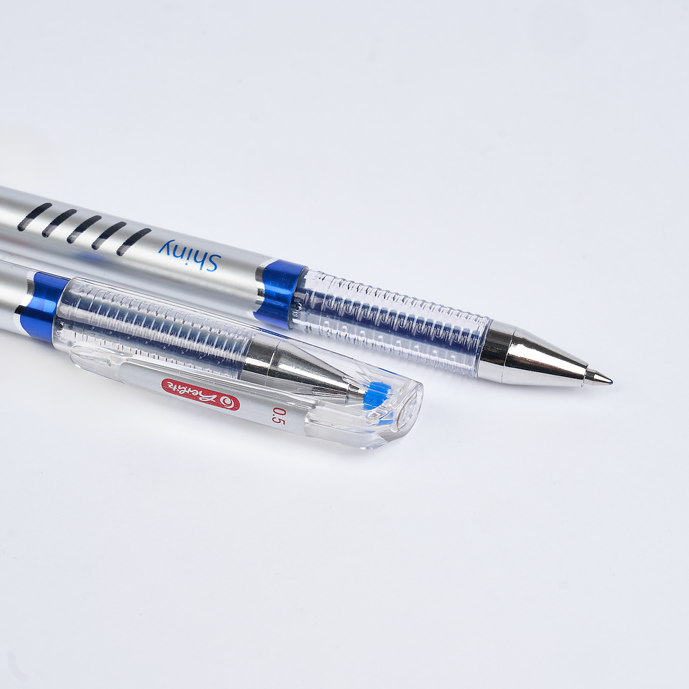 Packshot open [1503]