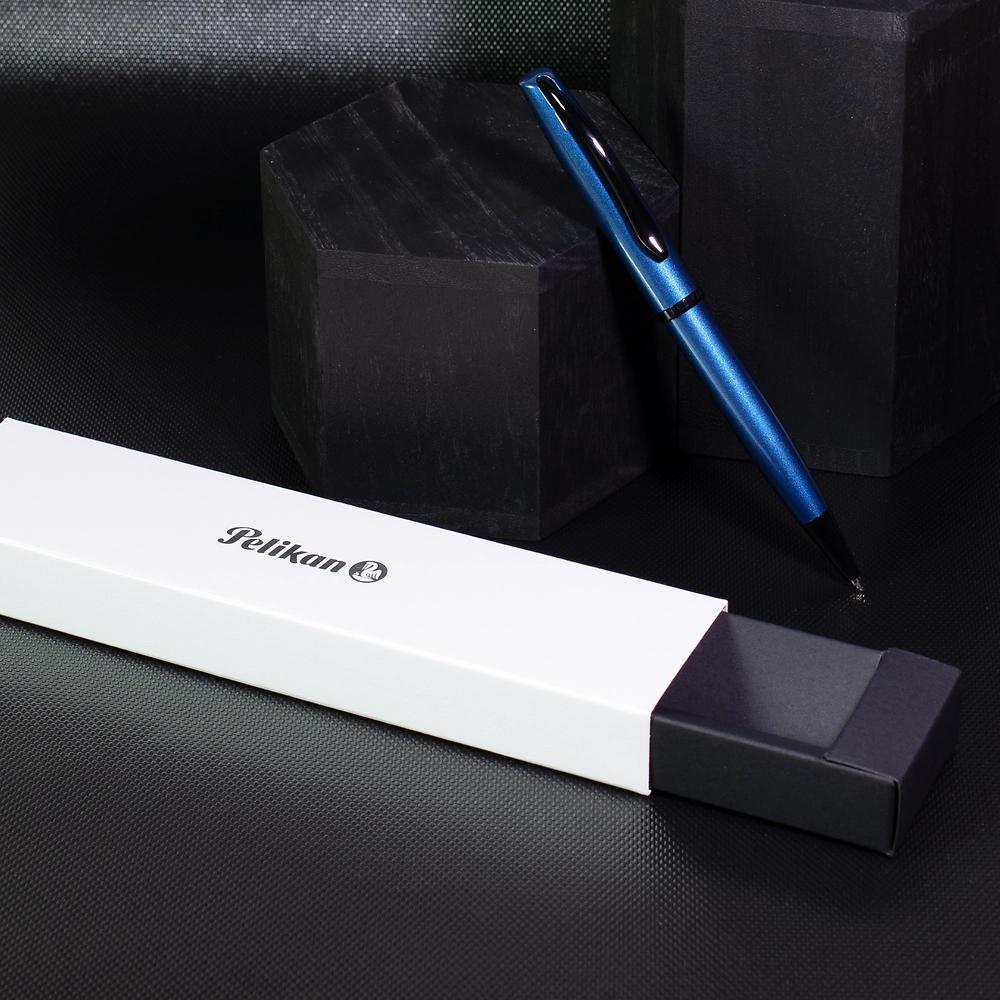 Packshot open [1506]