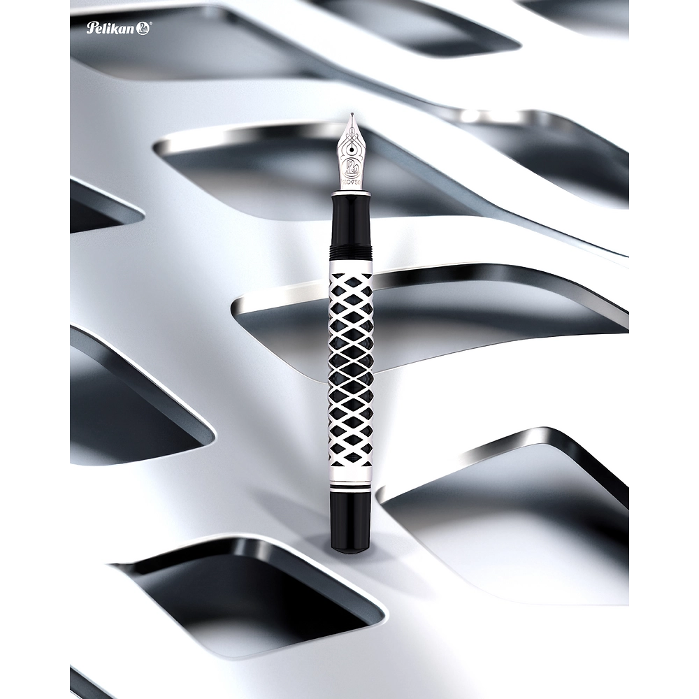 Packshot open [1502]